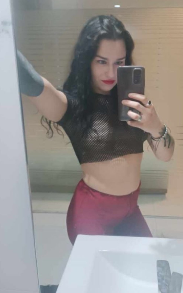 Rusa muy cachonda primera vez en Vigo