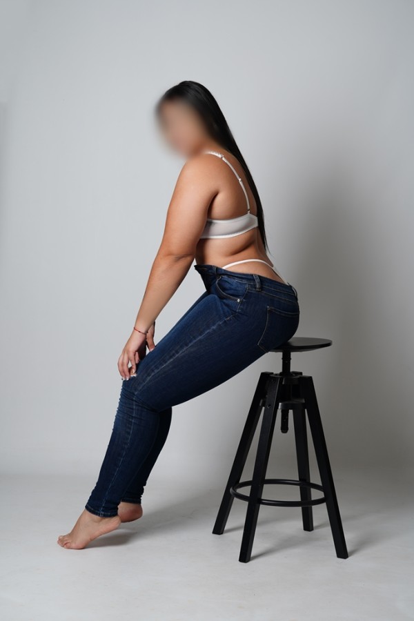 Soy SAMANTA una jovencita dulce y cariñosa