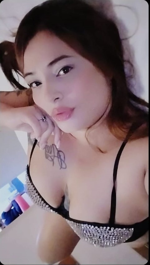 FUEGO EN PLAYA GANDIA TRAVIESA Y COMPLACIENTE