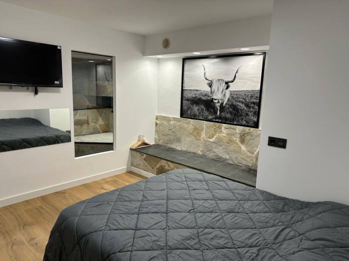 HABITACIONES CON BAÑO PRIVADO AV MADRID