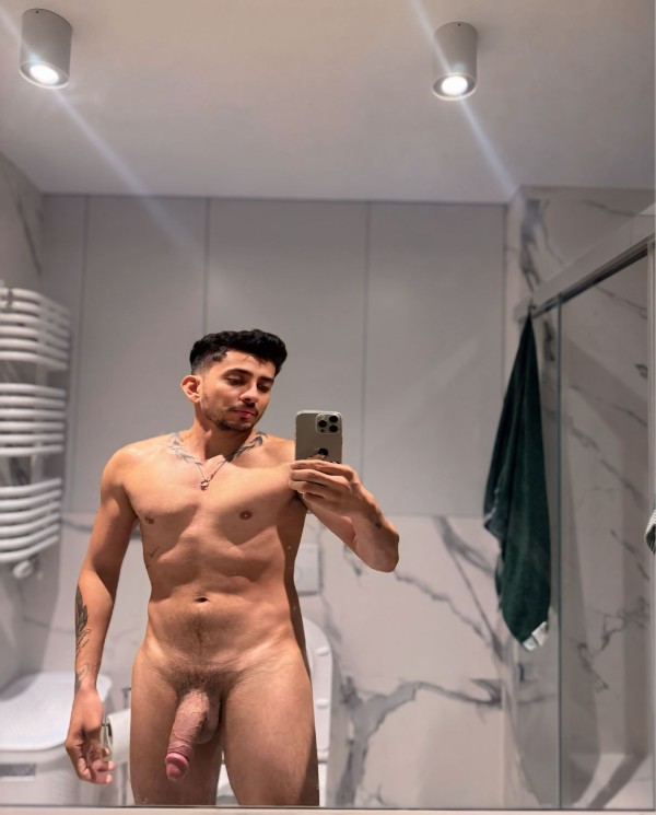 COLOMBIANO CACHONDO VICIOSO Y CAÑERO