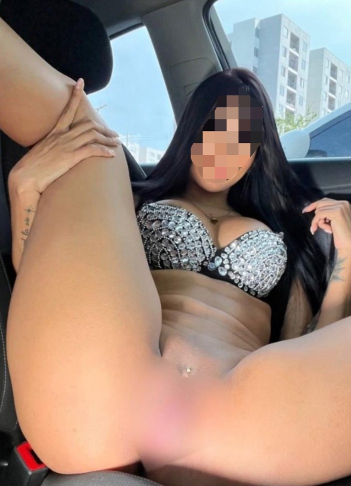 ME ENFIESTARE. CON TU POLLA RICA DELICIOSA HERMOSA