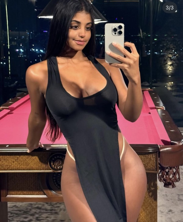 Novedad, chica explosiva fiesta blanca