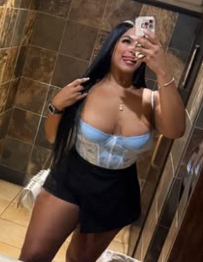 Culona guapísima te espera 24 horas