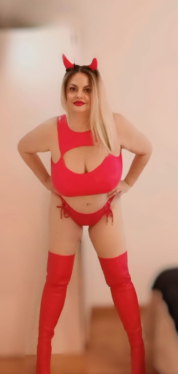 Curvy con un cuerpo que flipas – Fotos reales!