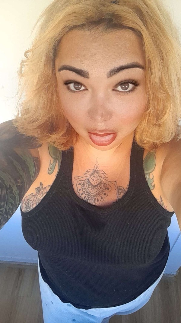 Disponível solo vídeo chamada.. venda conteúdos.