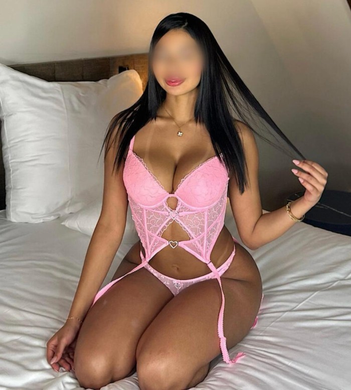 ME ENCANTA QUE ME CHUPES HASTA VENIRME