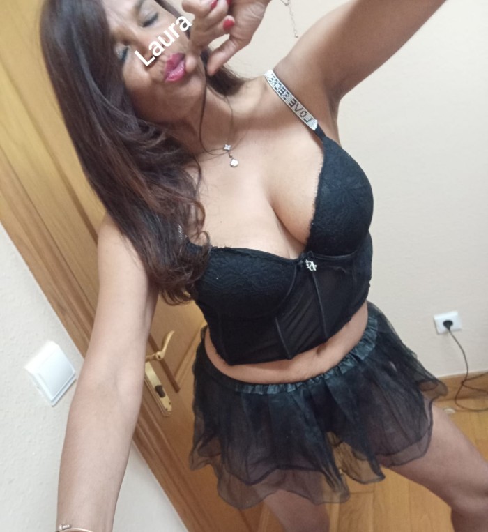 Laura Be The Best  – Elegancia, deseo y placer