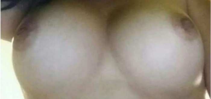 Chica traviesa y ardiente