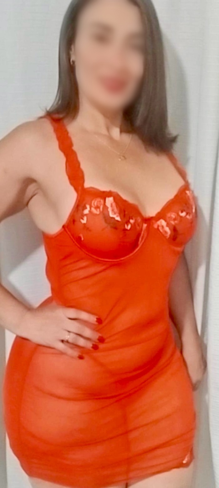 NOVEDAD SARA ♡ LA COLOMBIANA SEXO RICO ASEGURADO