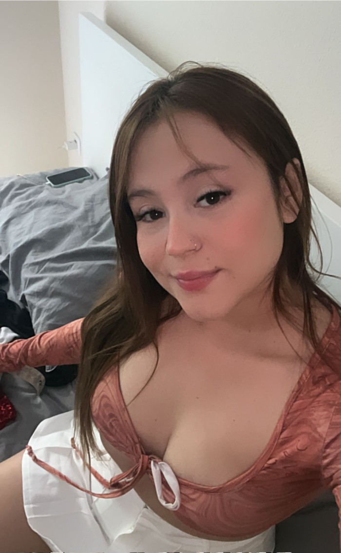 INCREIBLE COLOMBIANA, RECIEN LLEGADA A CORUÑA