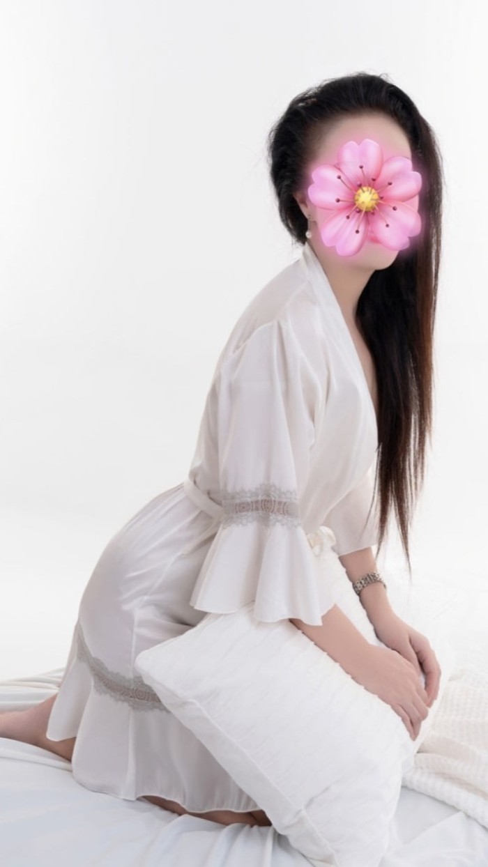 MASAJISTA ASIÁTICA, BARRIO CONCEPCIÓN, 610655066