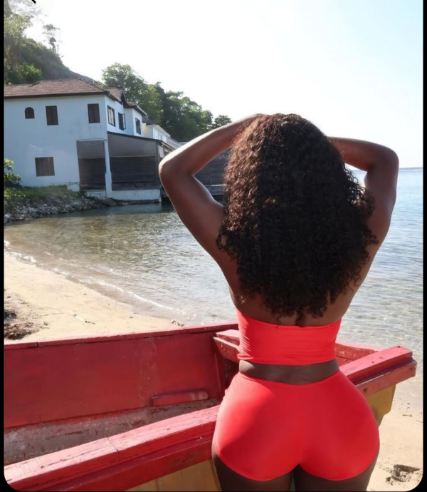 Soy Chanel una chica muy divertida