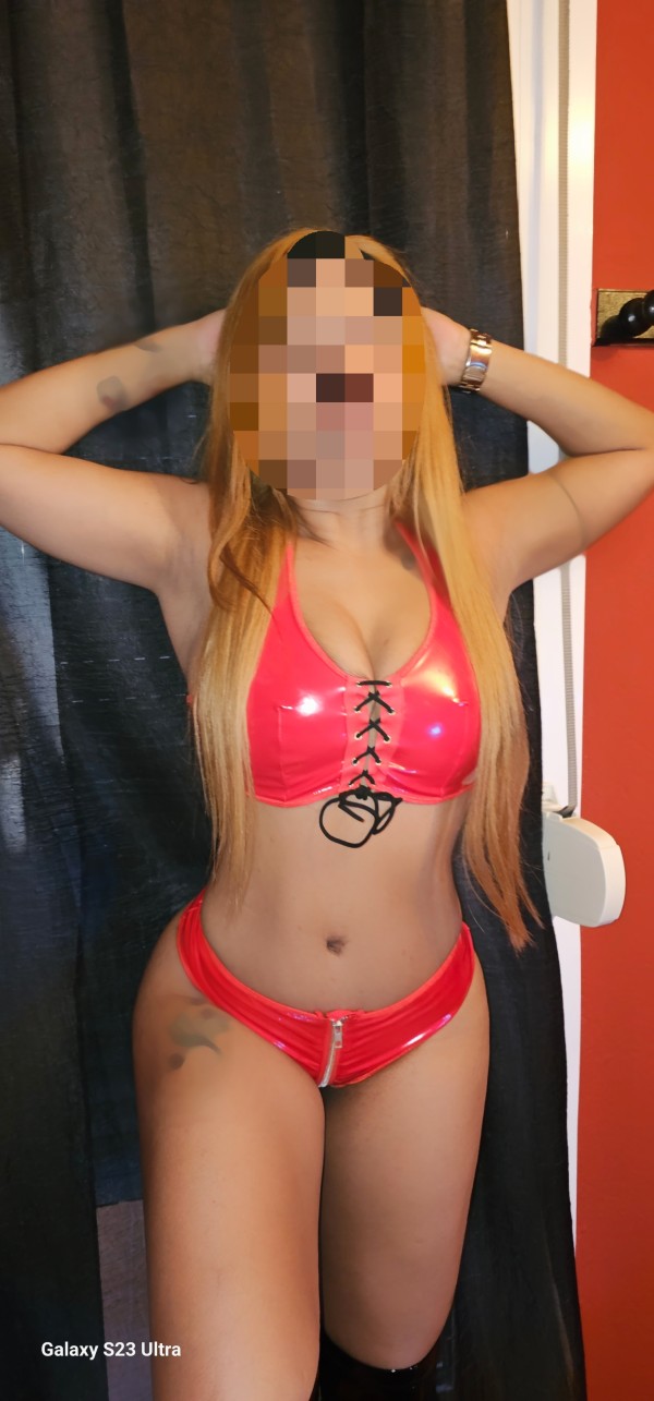 Soy Valentina súper goloza un volcan en lloret de mar