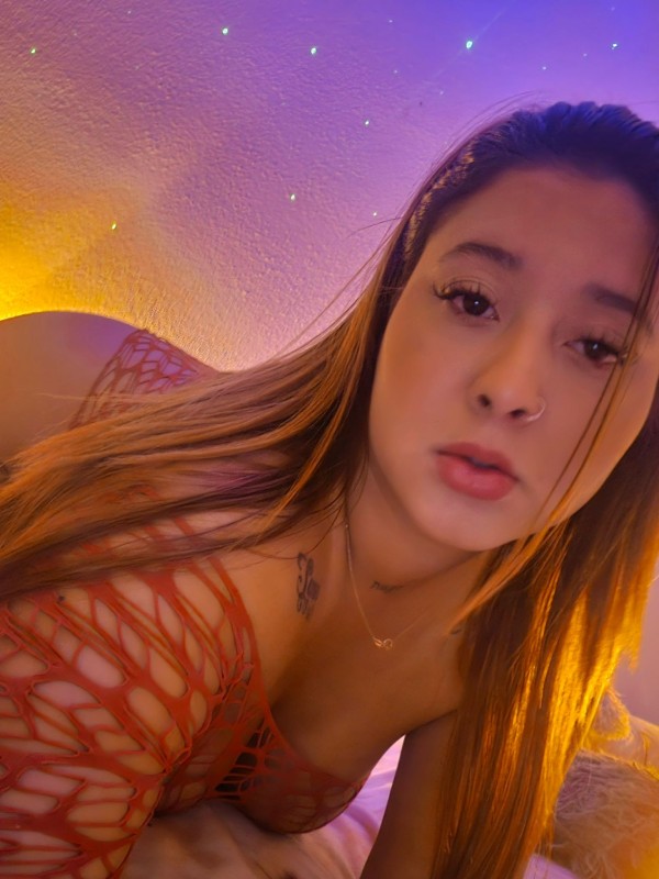 EXPETACULAR NOVEDAD  LATINA LUNA   EN SALOU