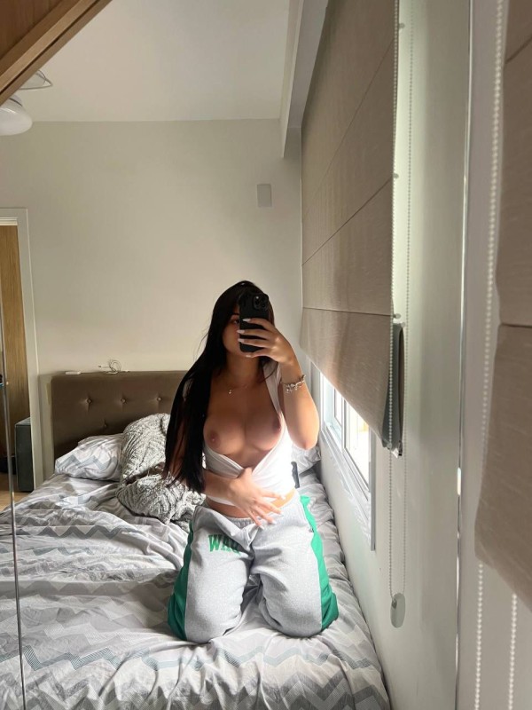 VICIOSA FIESTERA ENTREGADA JUGUETONA VERSÁTIL