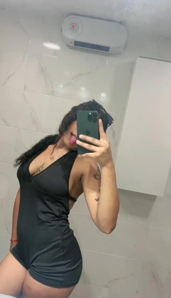 Bomboncito 18 años ven a disfrutar de momentos unicos