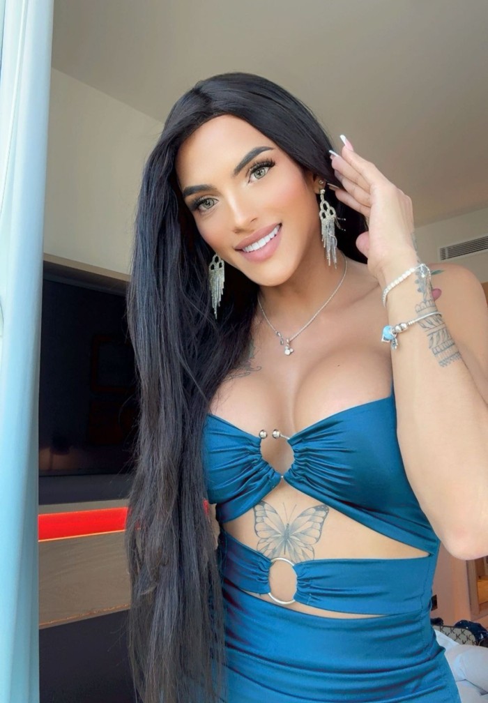 Hola soy vanessa novidad aquí en tu cidade mollet   disponi