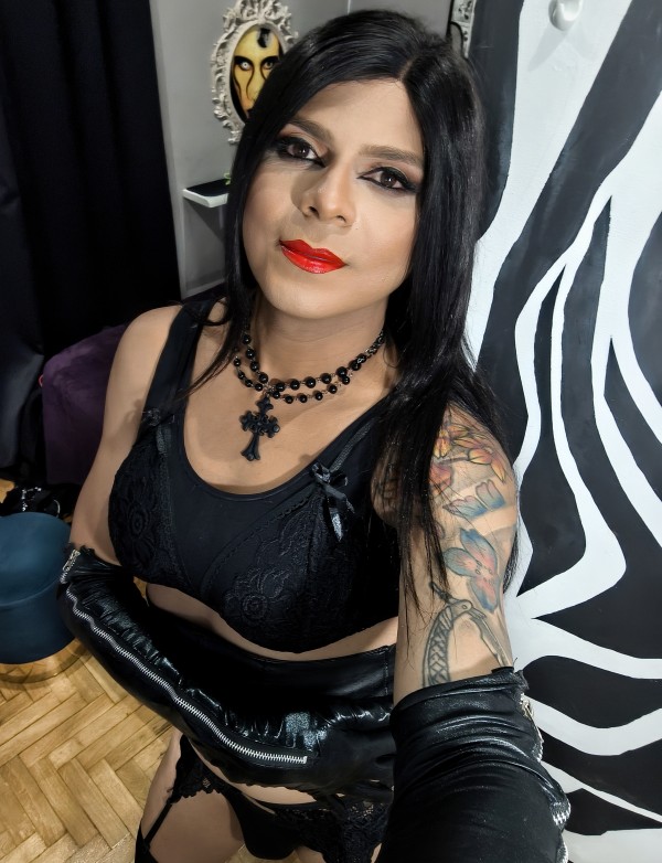 ROMINA ACTIVA FULL LECHE EN MALASAÑA DOMINANTE Y FIESTERA CAÑERA