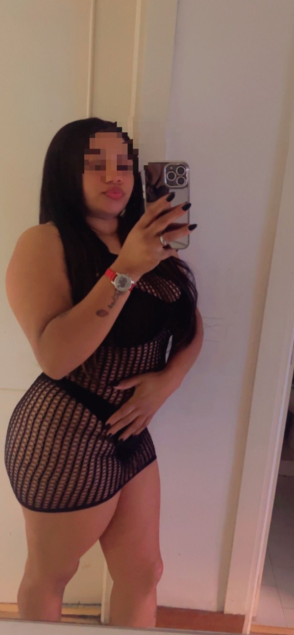 Chiclana.casa relax las gatitas. 3 Scott’s jovenes