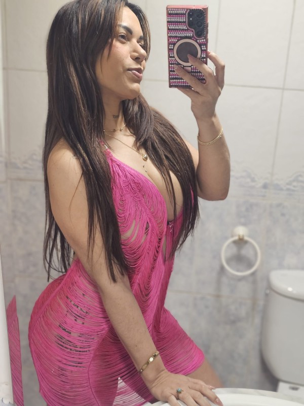 Culona por tu zona dispuesta a todo