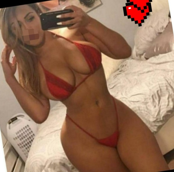 Tu amante perfecta la mas fiestera en tu pueblo