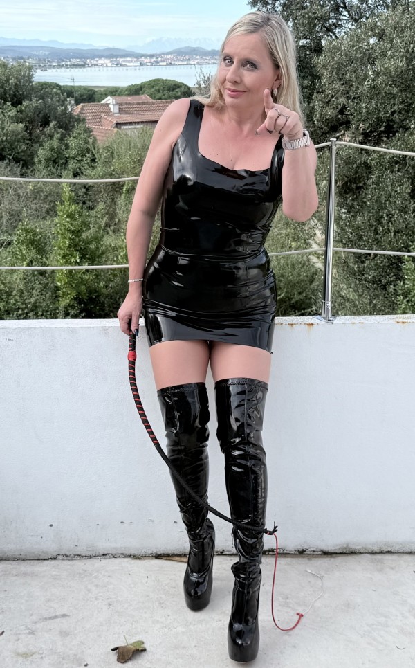 MISTRESS FEMDOM SALA PROPIA ONLINE Y PRESENCIAL