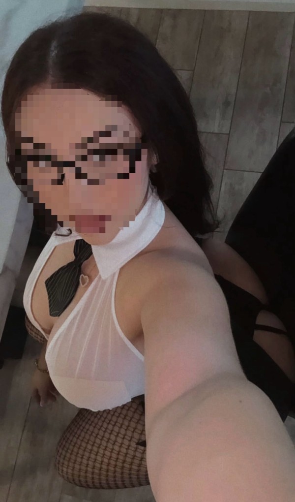 NOVEDAD JOVEN ELEGANTE , FOGOSA , CACHONDA Y FIESTERA POR LA ZONA