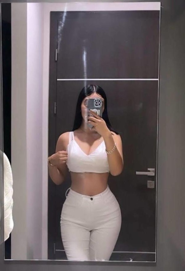 Claudia super fiestera caprichosa super divertida