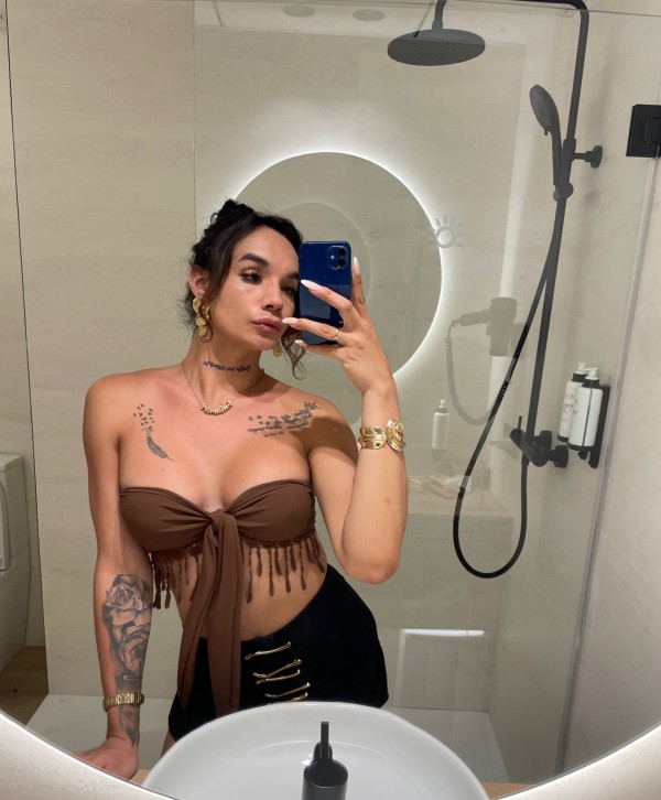 IVANA TRANS LATINA FIESTERA MUY IMPLICADA