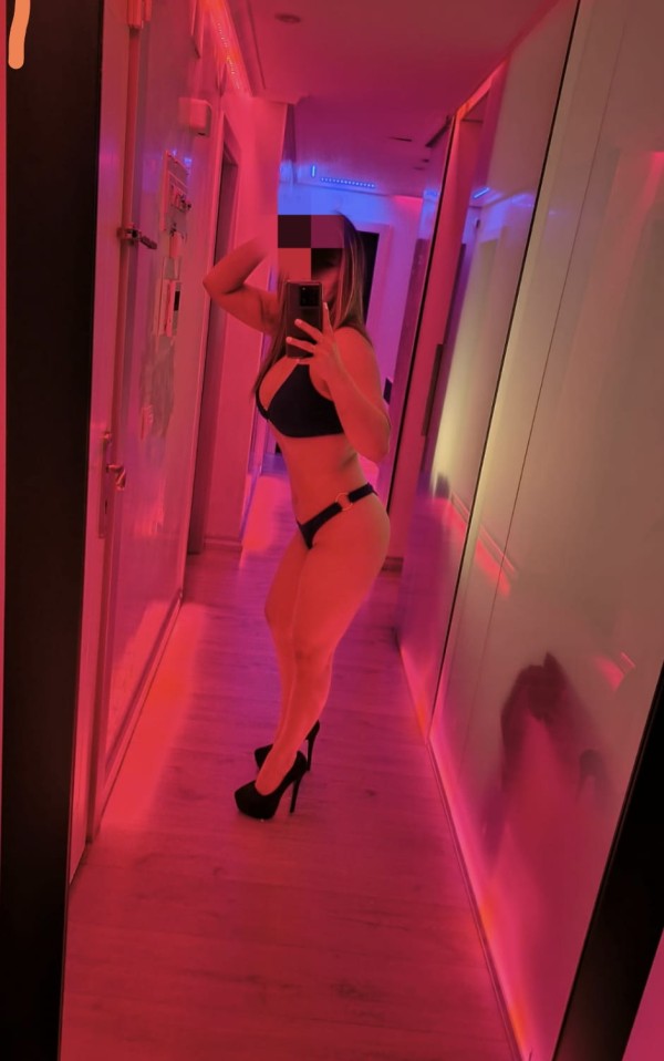 PRECIOSA BRASILEÑA CACHONDA X