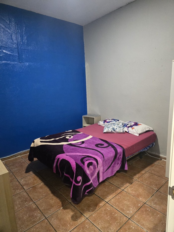 Se alquilan habitaciones sólo chicas