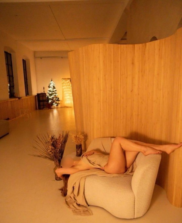 ÁNGELA 35 años, PURA PASIÓN MUY COMPLACIENTE…