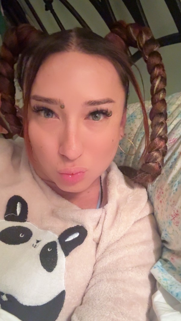 La Guapa de España. Fiestera a tope