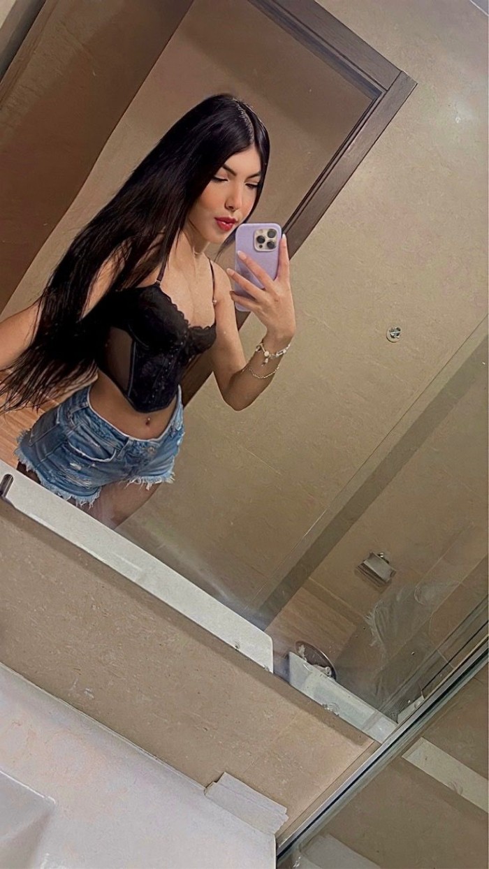 Key Hermosa Latina Top Model , 100% Natural