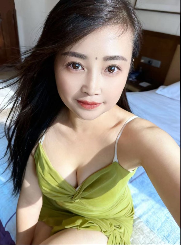 ASIÁTICAS ORIENTALES EN CALLE OCA (Vista Alegre)