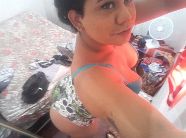 MUJER TRANS CURVY ALEGRE Y APASIONADA EN ZONA DE AMARA