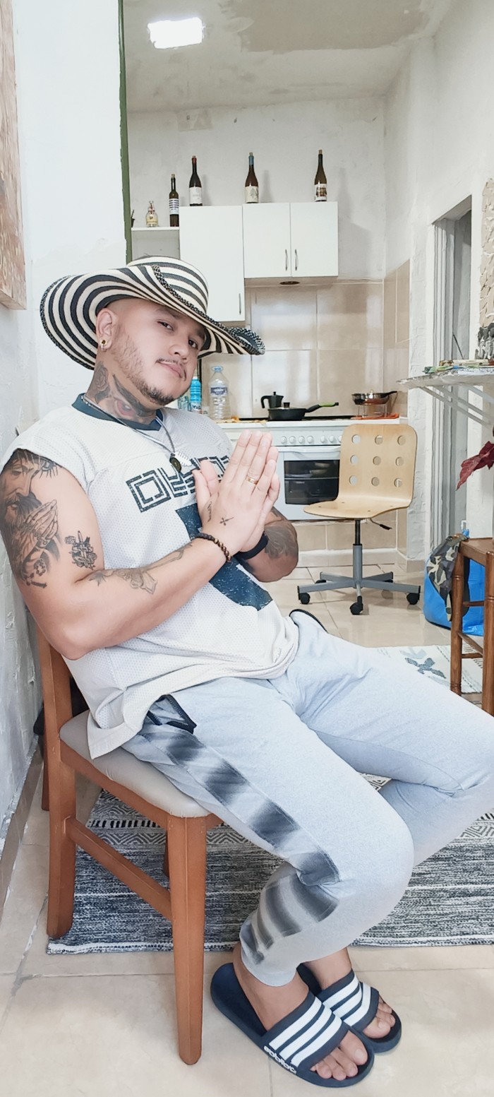 CHICO DE COMPAÑÍA DE VENEZUELA EN LAS PALMAS…..,