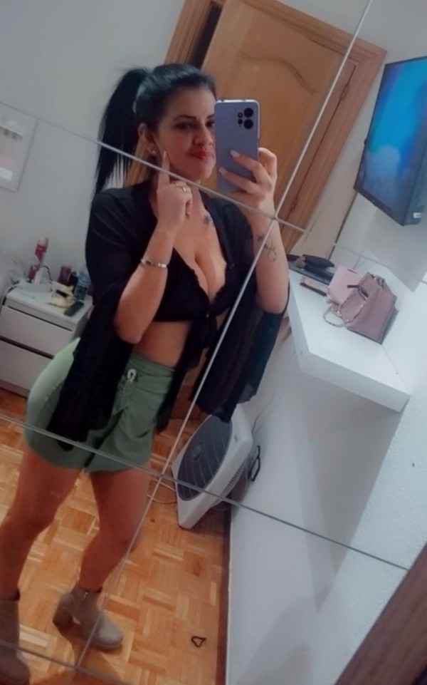 LA BRASILEÑA ARDIENTE, FIESTERA TU MEJOR COMPAÑÍA DE LA NOCHE SALIDAS 24/4