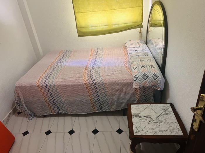 Habitacion para chica tranquila