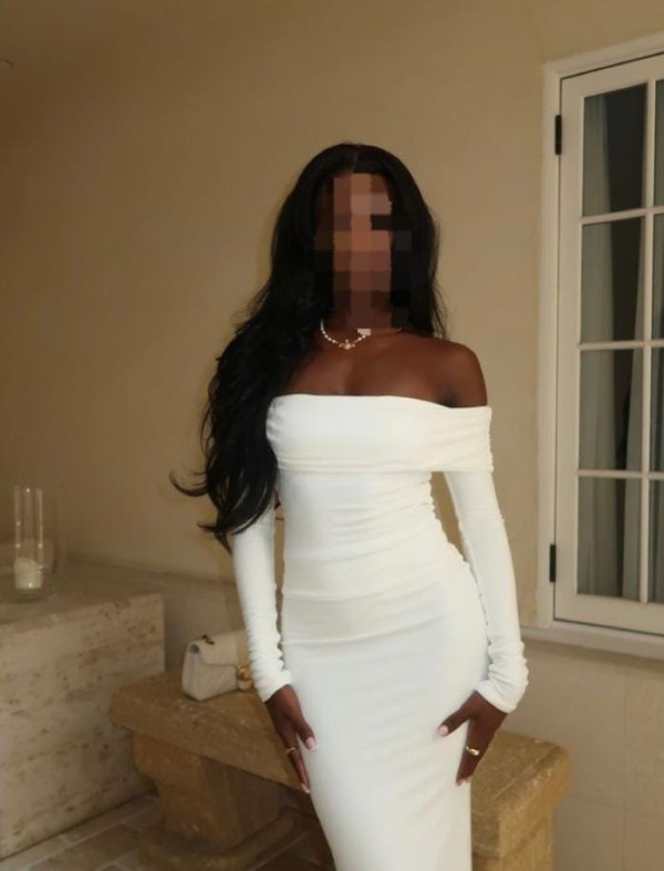 FASCINANTE COLOMBIANA DE NUEVO EN PAMPLONA