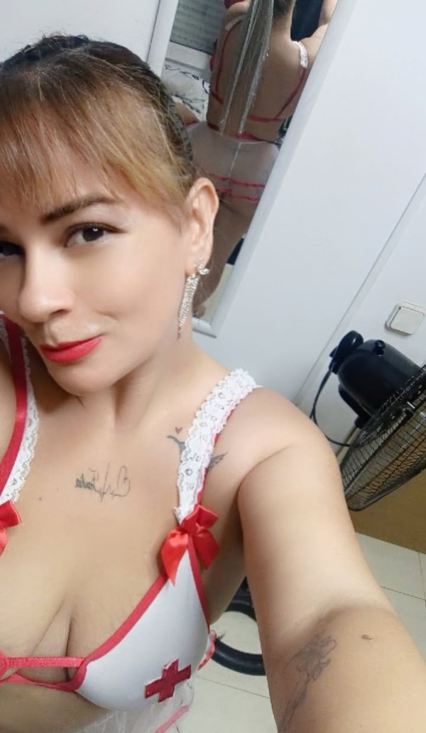 Colombiana rubia muy fogosa me encantan todo