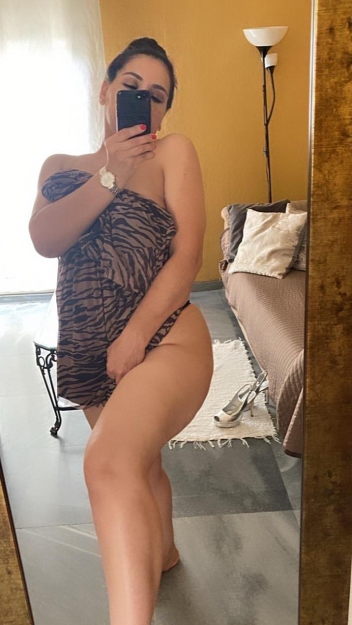 Sara cariñosa te trato como mi novio