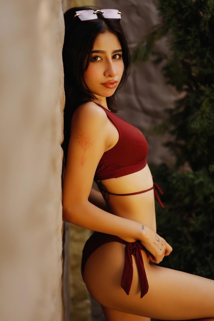 ABRYL DOMÍNGUEZ ️NOVEDAD Y ESTILO EN VITORIA