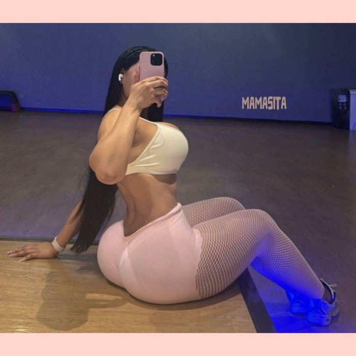 MAMASITA RICA Y Apretadita CUERPAZO tetona culona