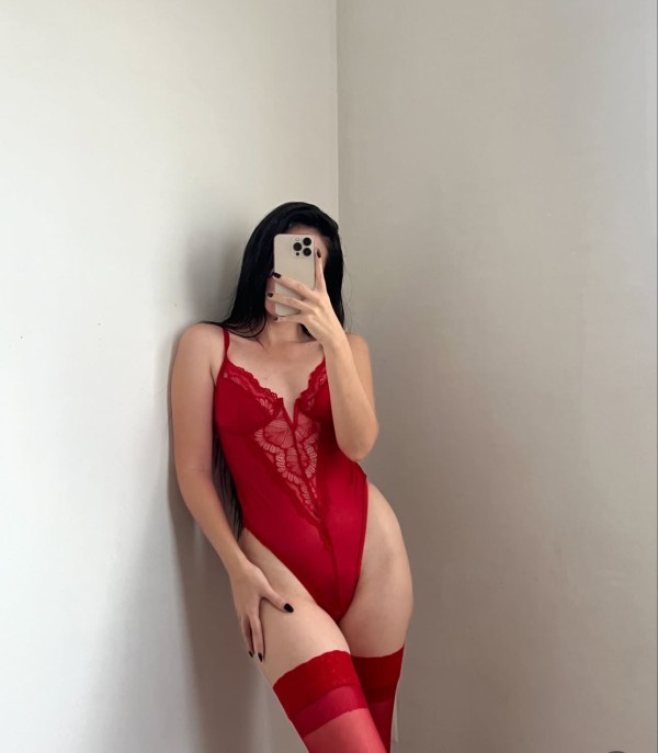 Fiesteras calientes con ganas de follar rico