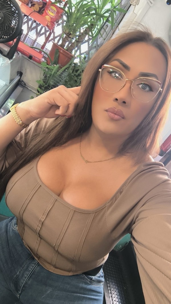 NOVEDAD BELLISIMA TRANS UNA VERDADERA PECADORA SEXUAL 24H