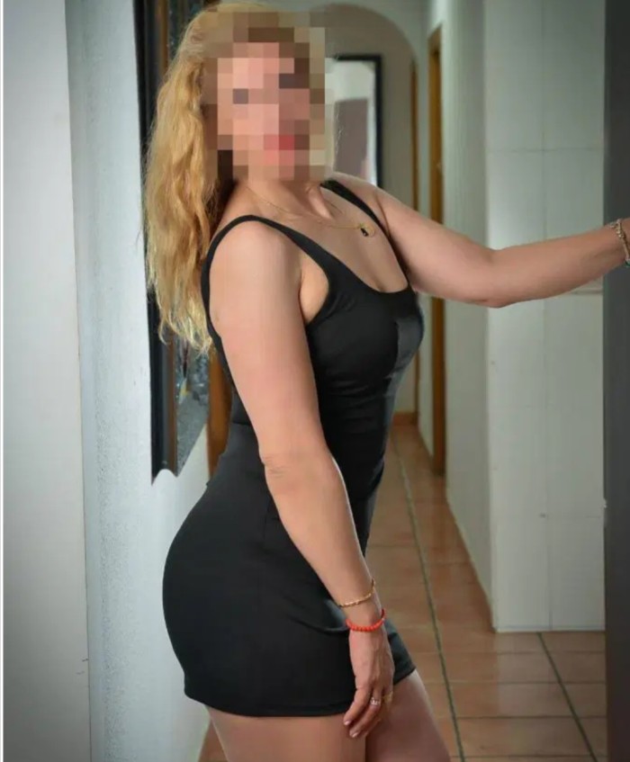 CARMEN TU MASAJISTA ESPAÑOLA CARIÑOSA