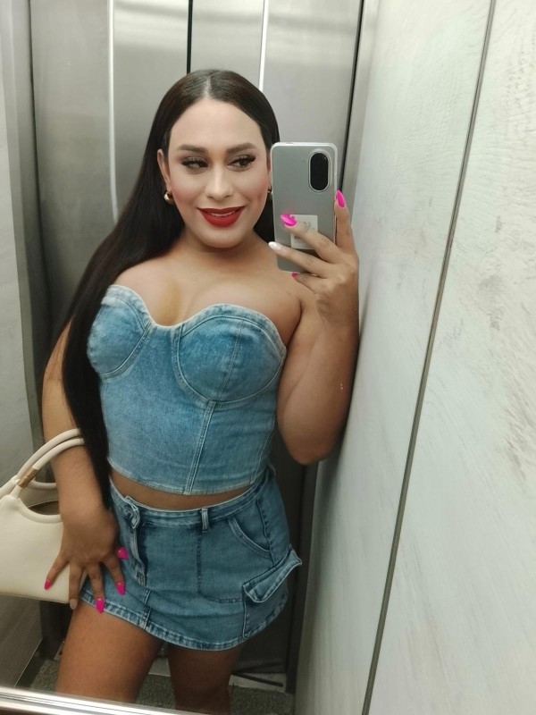 Hola chica trans guarra y coqueta llámame