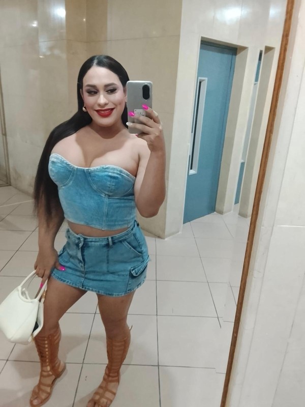 Hola chica trans guarra y coqueta llámame